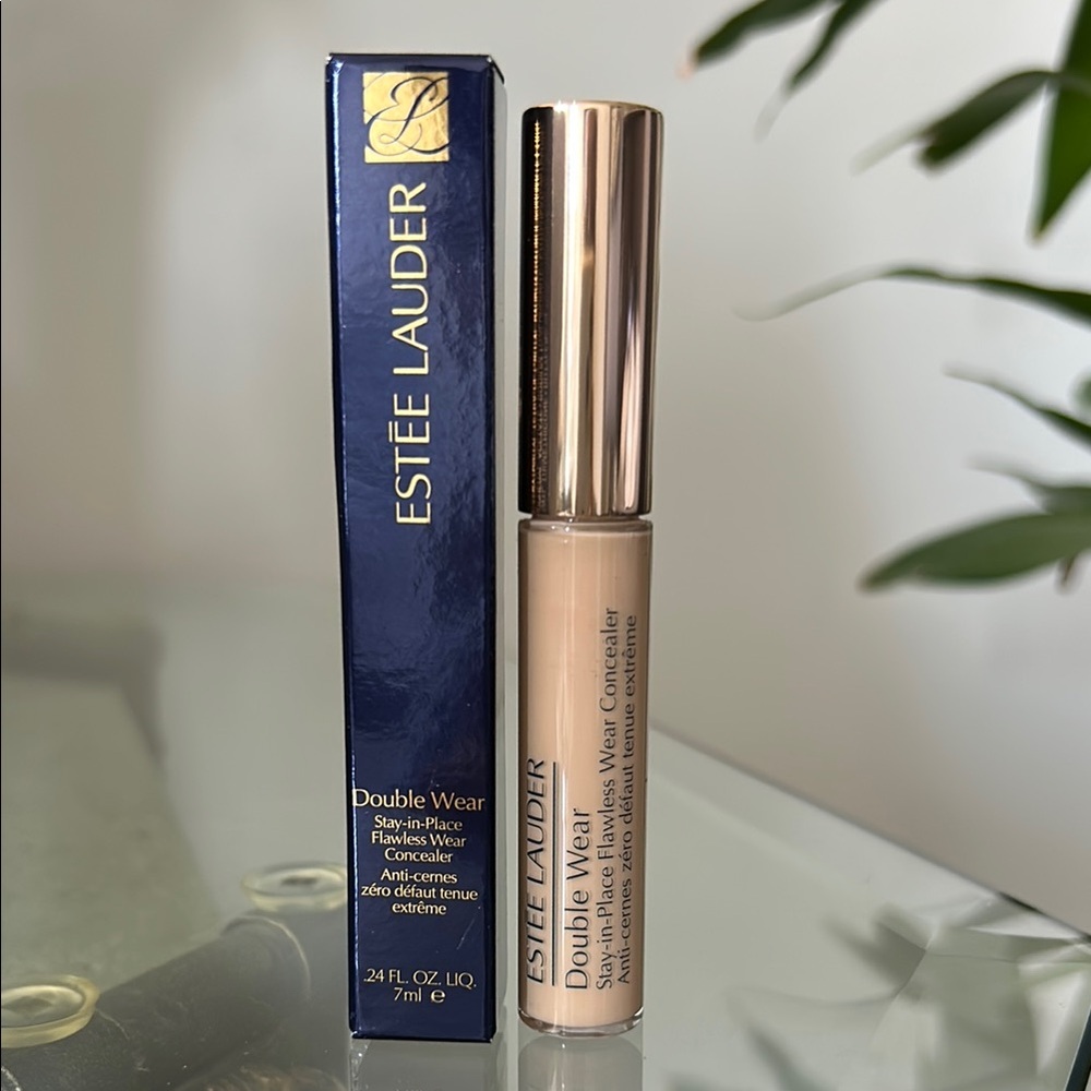 Estée Lauder Flawless Wear in 1C Light Cool - Discontinued